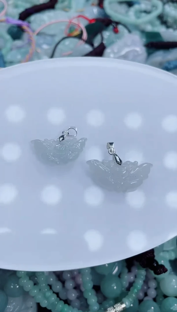 翡翠未镶嵌颈饰182