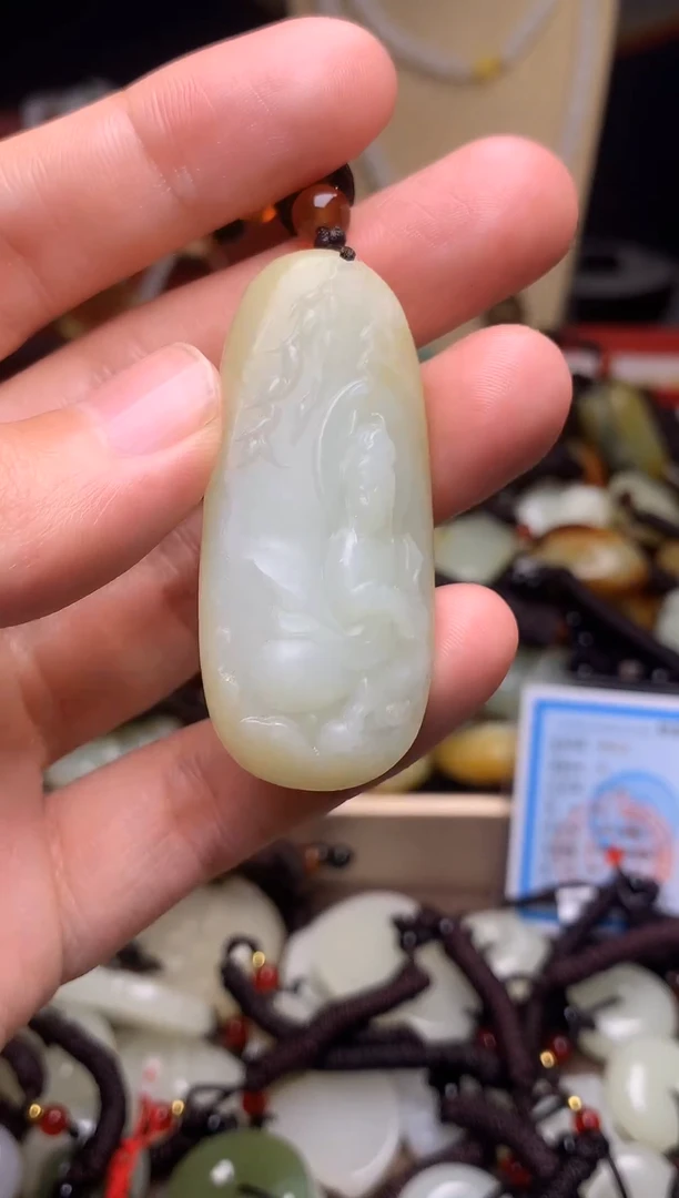 颈饰未镶嵌和田玉新疆料青海料清水和田玉吊坠