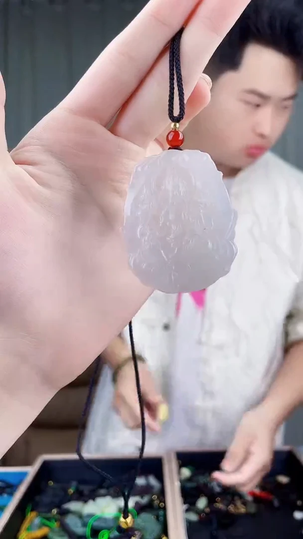 颈饰未镶嵌和田玉拍一发一，多样性发货！