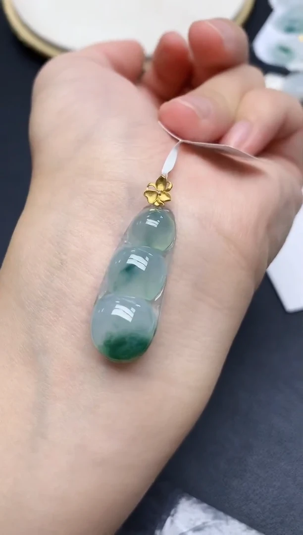 颈饰18K金镶嵌翡翠天然缅甸A货翡翠百元以上9元证书费自理