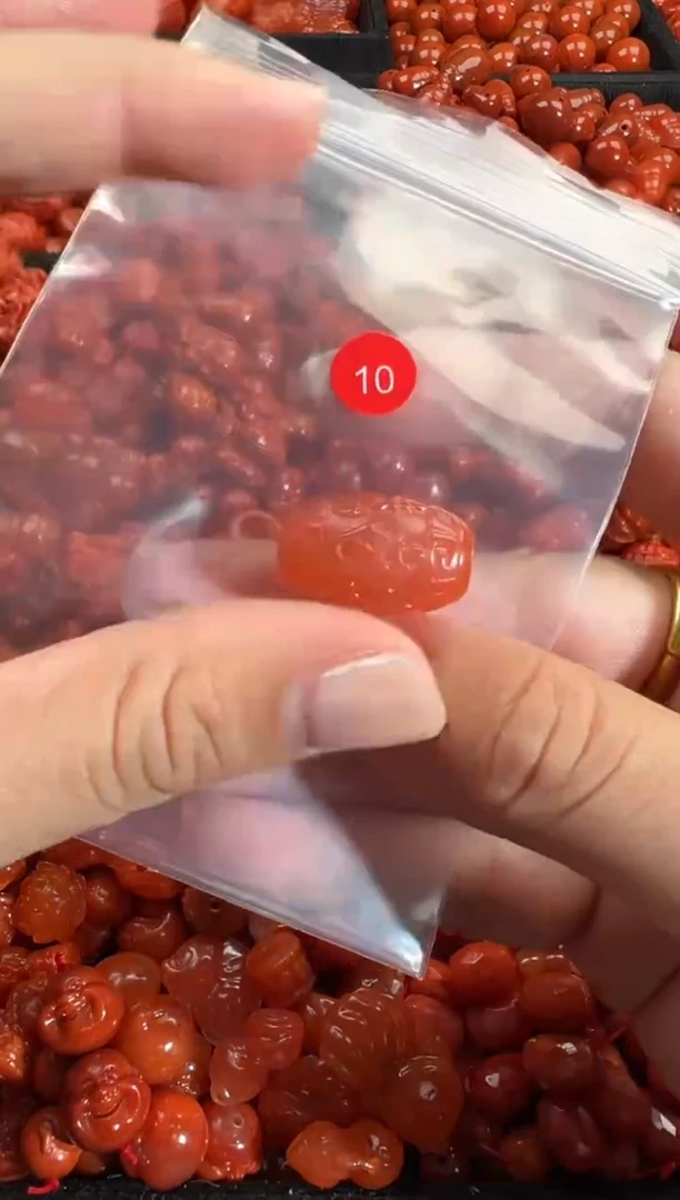 颈饰未镶嵌南红玛瑙1