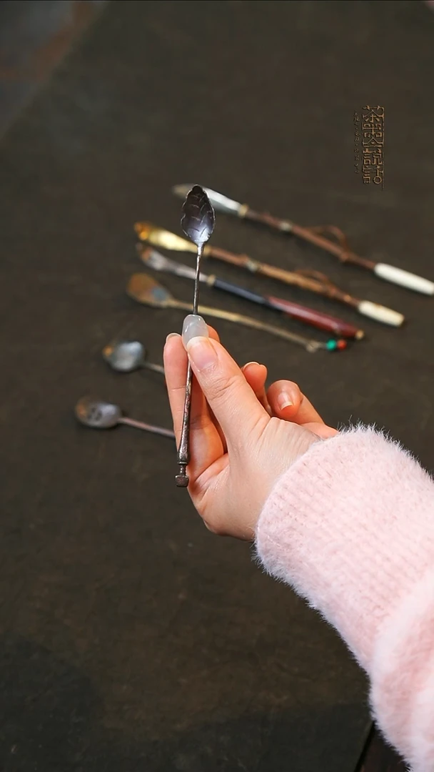 王老师树叶小银勺