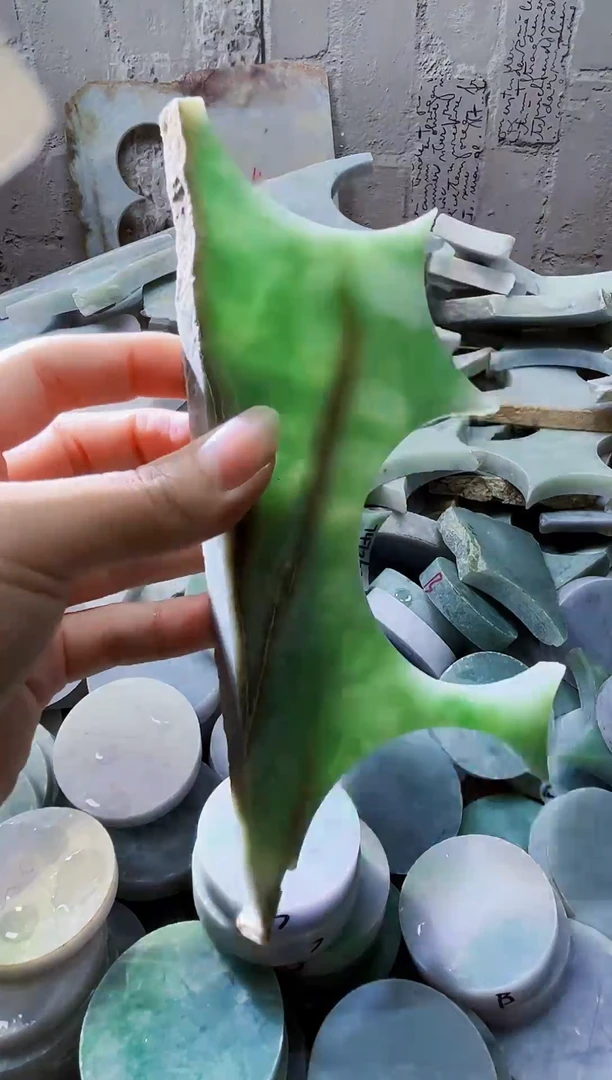 配石翡翠天然翡翠A货415