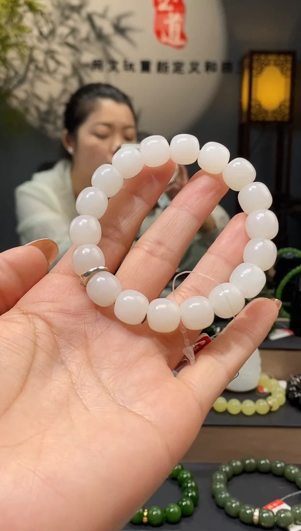 手串未镶嵌和田玉12mm白玉老型手串