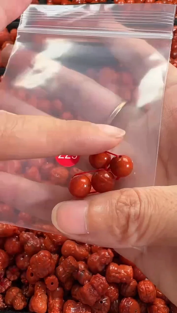 颈饰未镶嵌南红玛瑙1