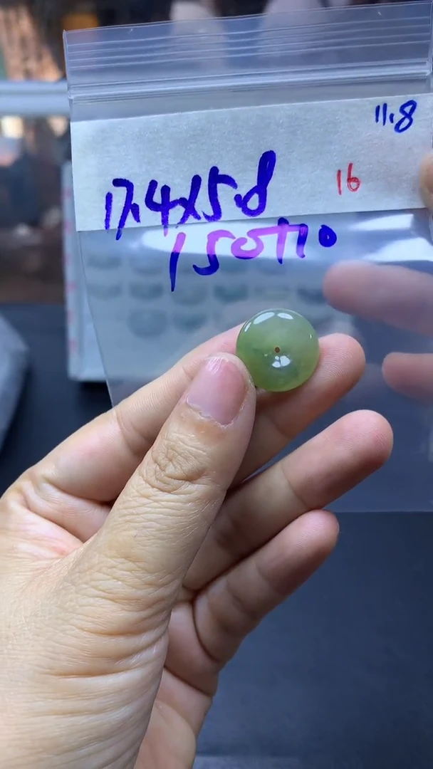 未镶嵌定制翡翠毛货需精细抛光拍一发一