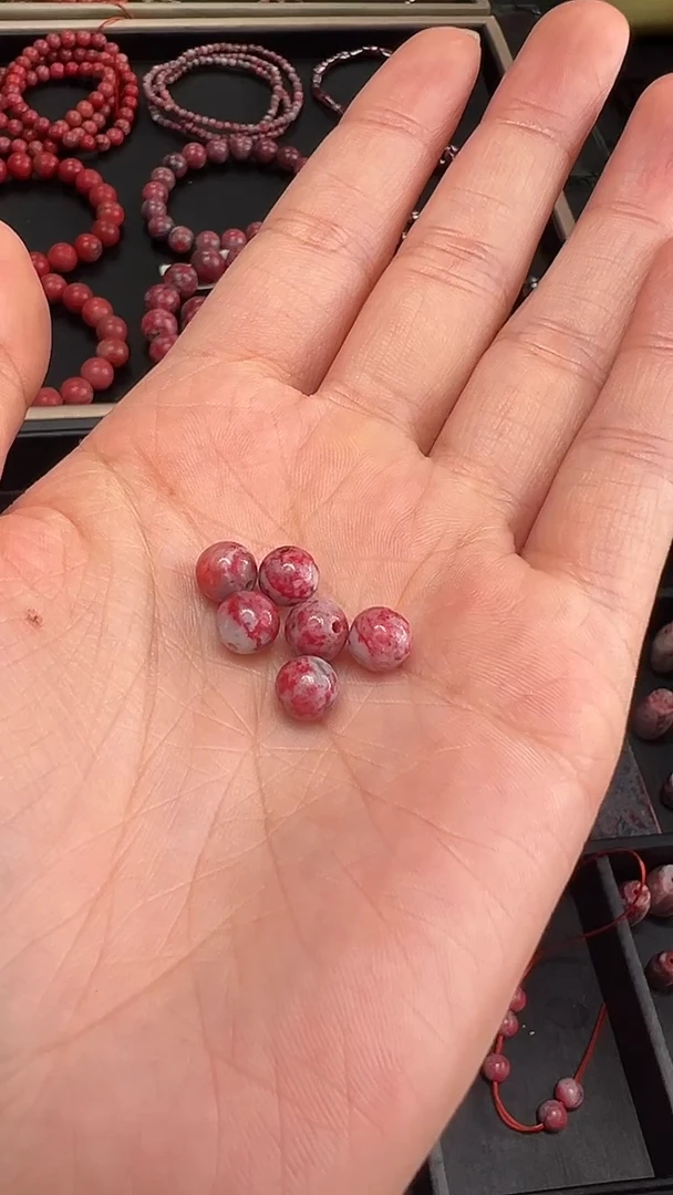 天然辰砂优*瘩2.5克