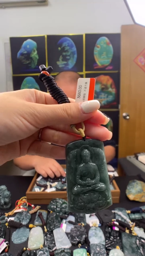 颈饰未镶嵌翡翠多样性发其一