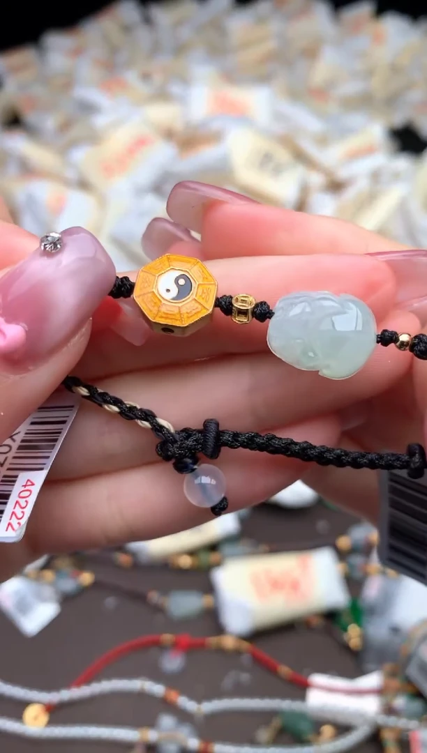 【闪购商品】翡翠挂件未镶嵌—