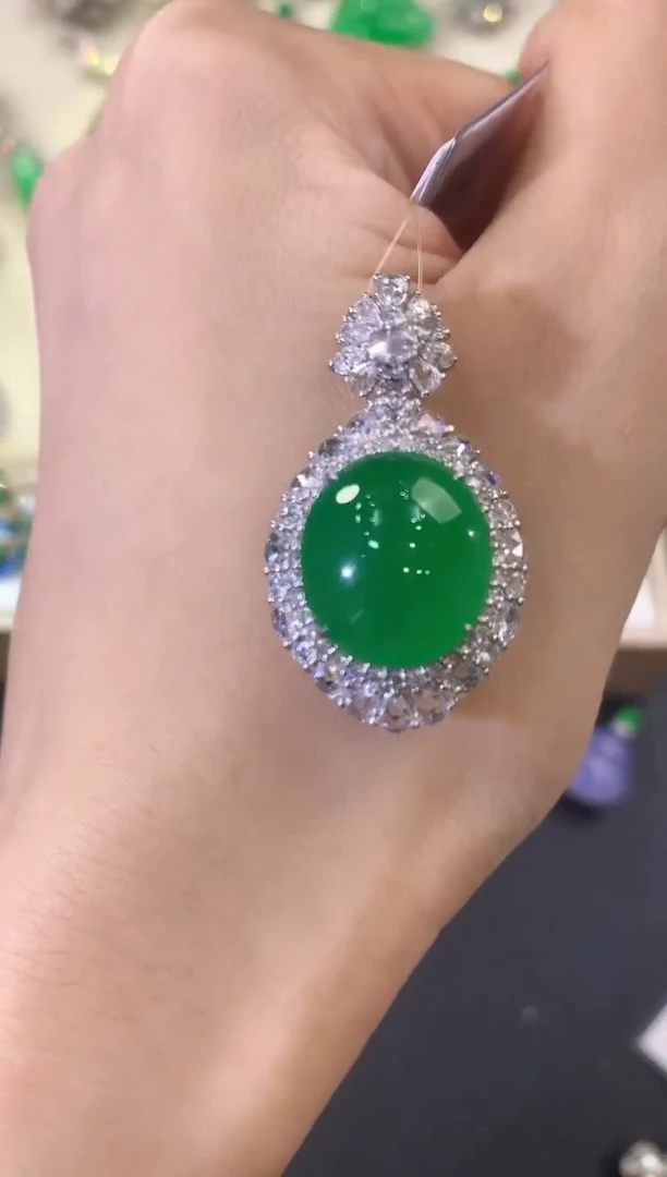 翡翠18K金镶嵌吊坠(不含链)V130