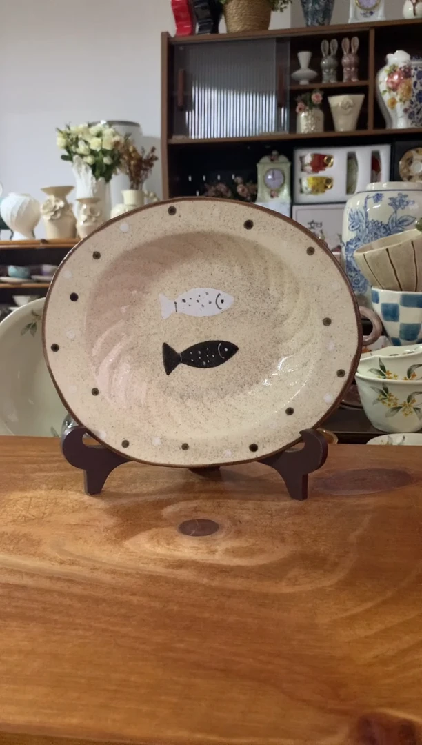 陶瓷黑白双鱼椭圆深盘