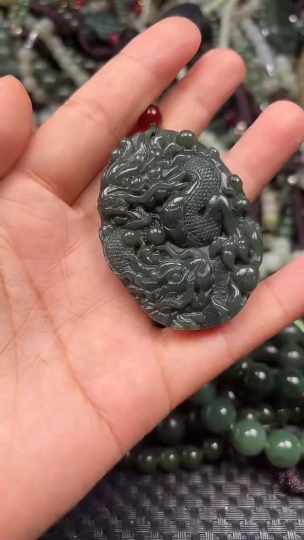 和田玉未镶嵌颈饰1