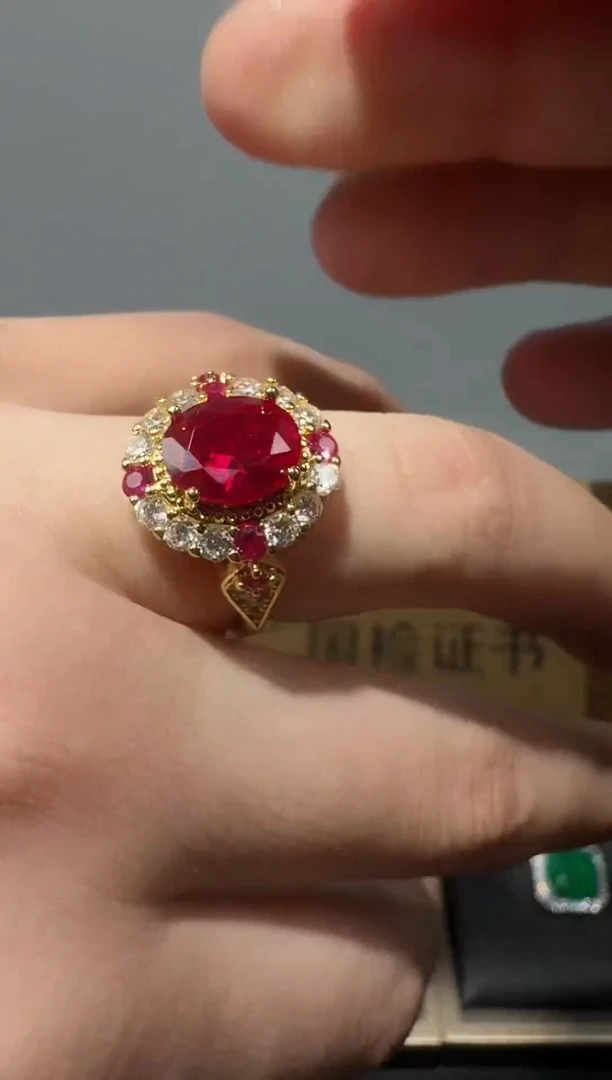 18K金镶嵌戒指红宝石120