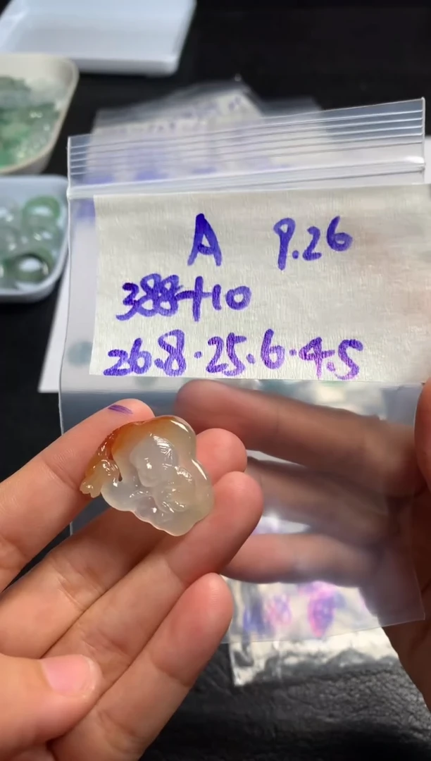 未镶嵌定制翡翠A****?AA刘铃娟