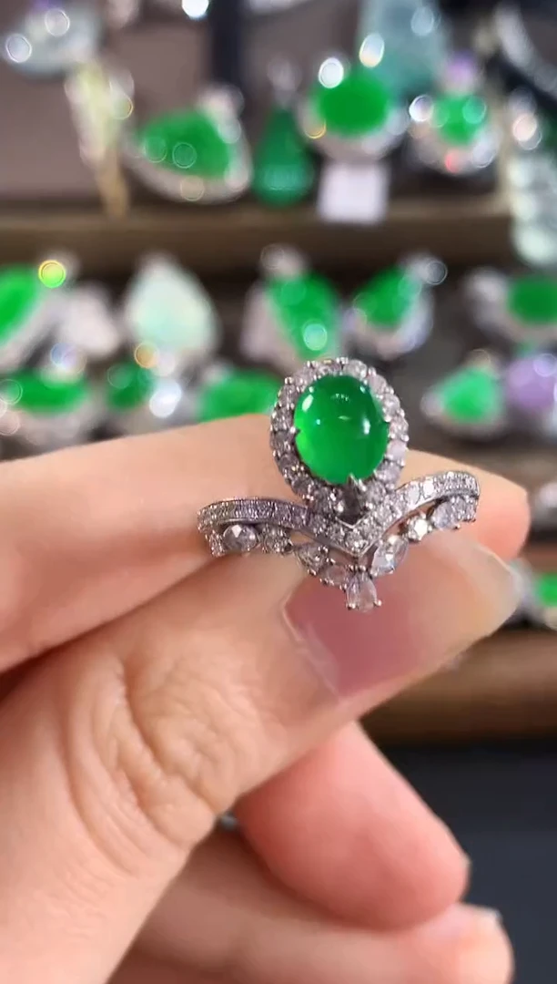 18K金镶嵌戒指翡翠C217