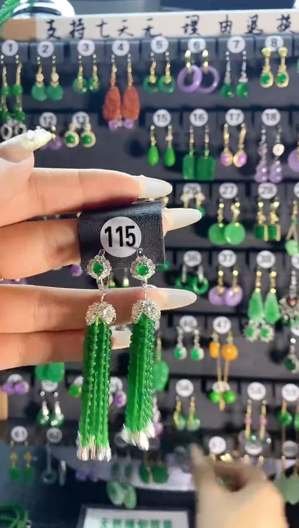 【闪购商品】翡翠耳饰银S925镶嵌115.....