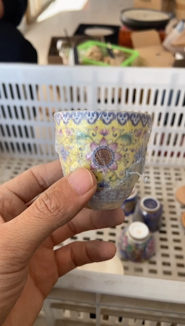 杯子瓷无运费险有瑕疵的摄影的产品有使用过的痕迹有点脏介意勿拍