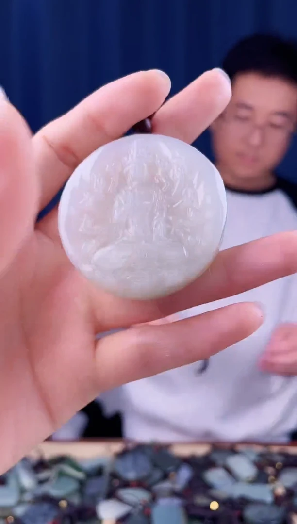 未镶嵌和田玉挂件拍一发一，多样性发货