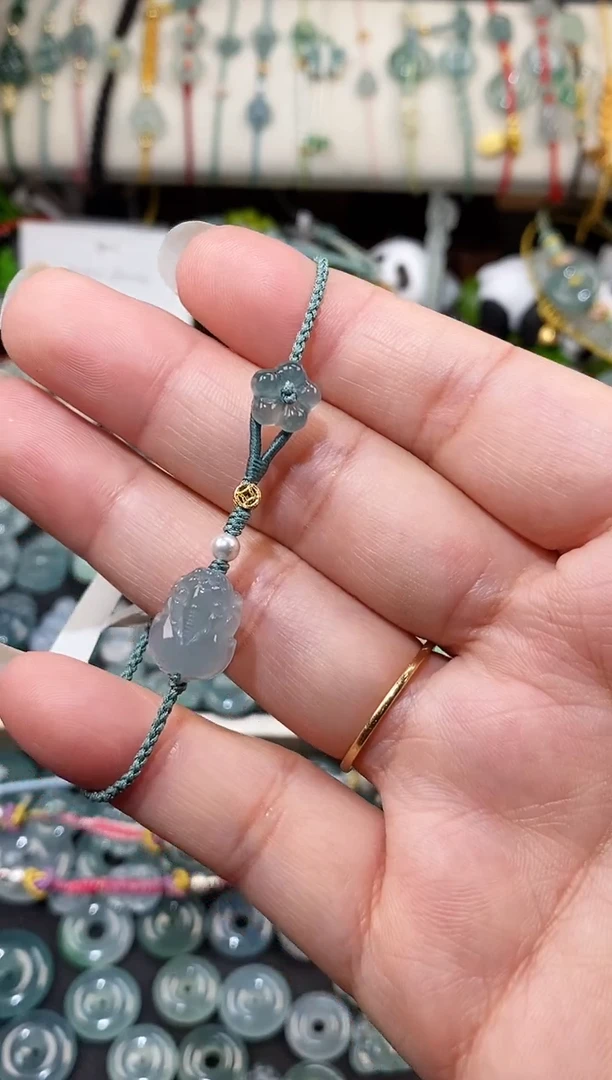 裸石翡翠貔貅花花手绳 手围15