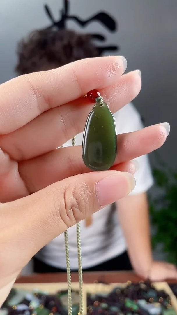 和田玉未镶嵌颈饰拍一发一，多样性发货