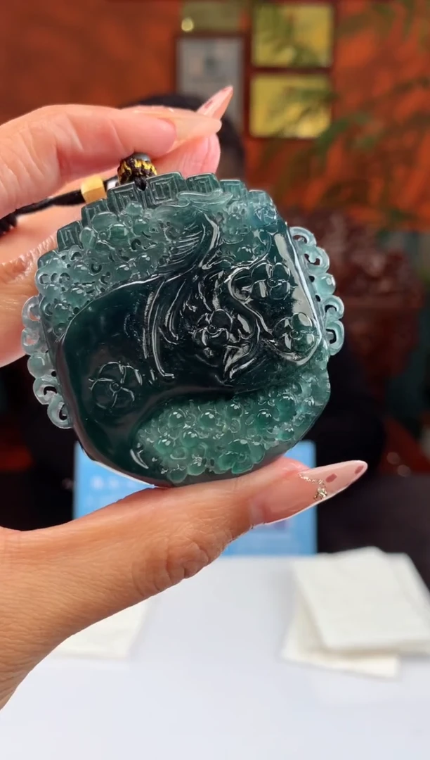 【闪购商品】定制翡翠未镶嵌挂件发货（拍一发一）