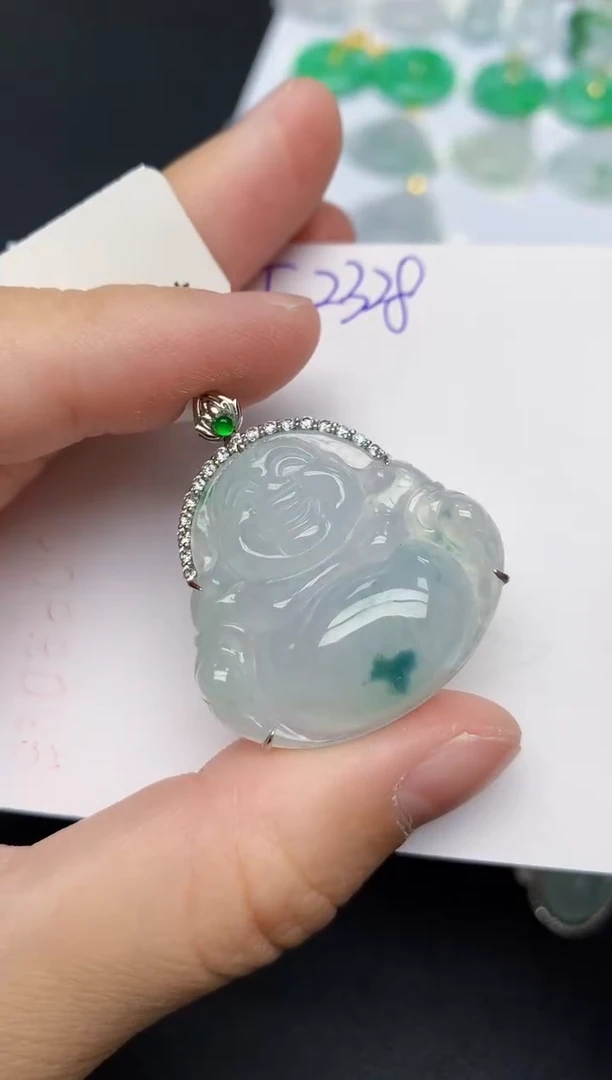 颈饰18K金镶嵌翡翠天然缅甸A货翡翠百元以上9元证书费自理