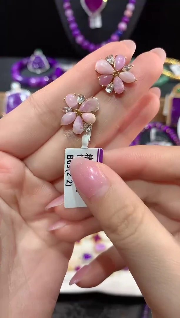 苏纪石（舒俱来）18K金镶嵌.耳钉