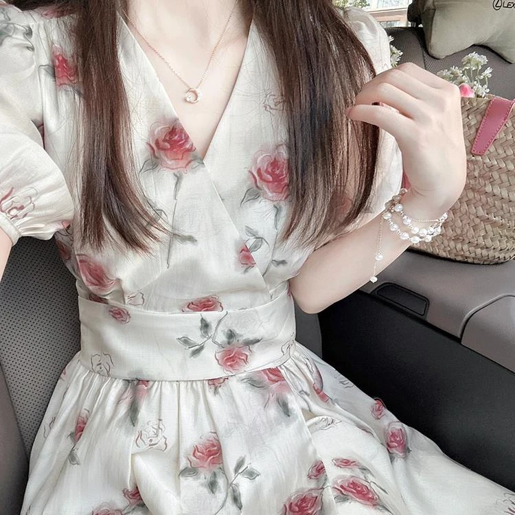 法式玫瑰碎花连衣裙女裙夏2025新款小个子高级感海边度假雪纺长裙