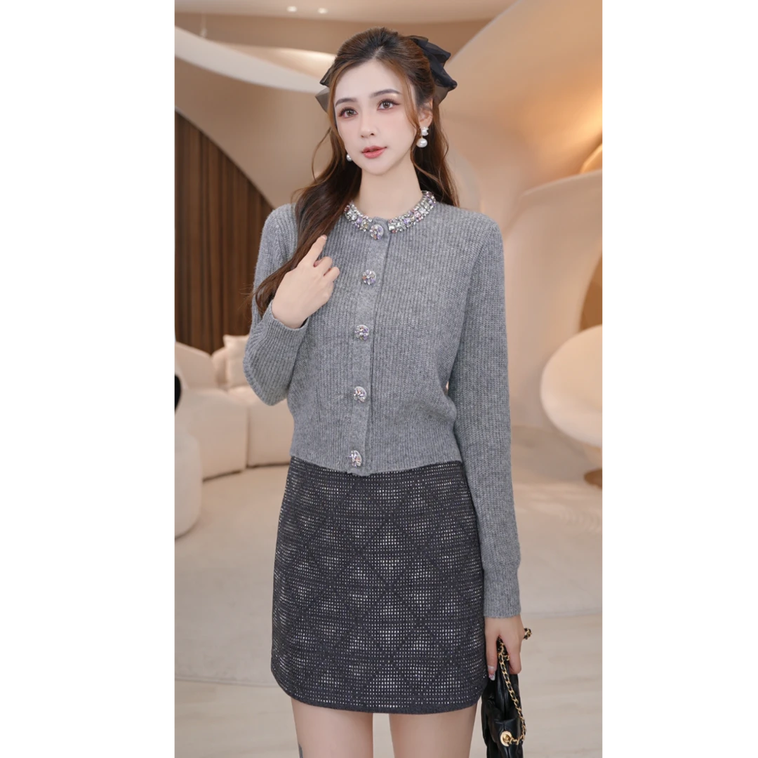 COCO BECCI【千金派对】苏力羊驼毛羊毛天丝彩钻针织衫CFLJD131245