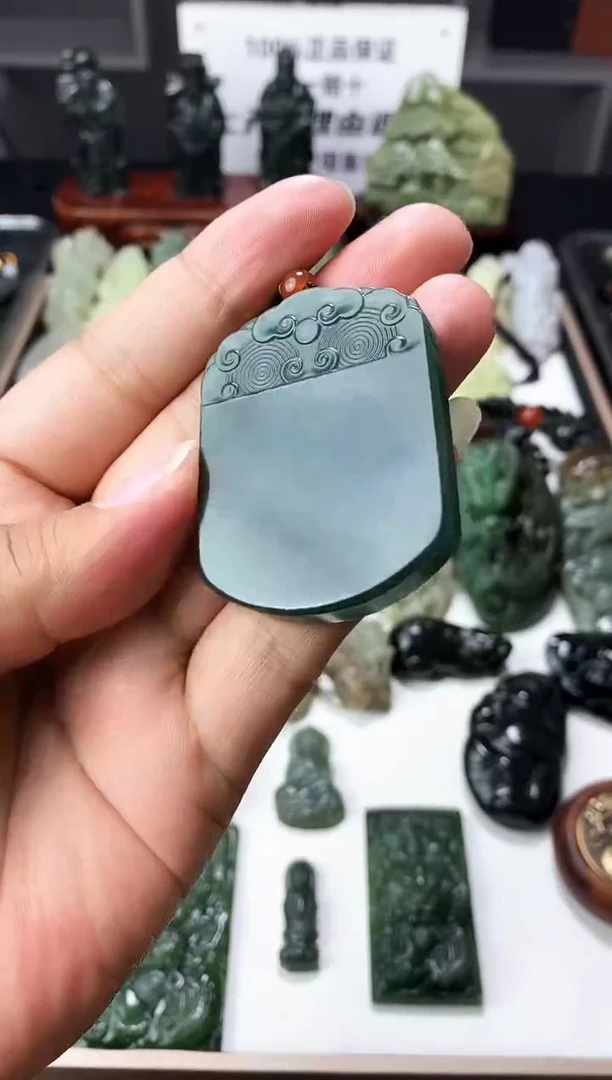 颈饰未镶嵌和田玉1
