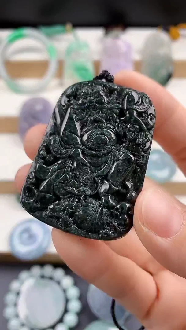 颈饰未镶嵌翡翠天然翡翠吊坠挂件