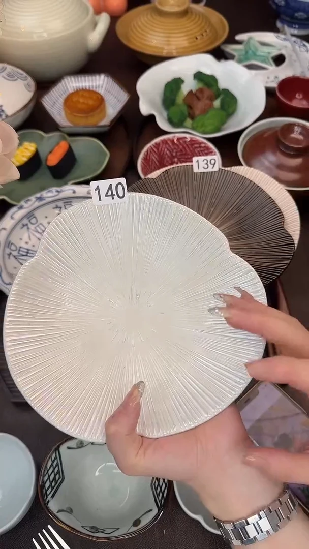 瓷（千段）十草纹七彩珍珠白