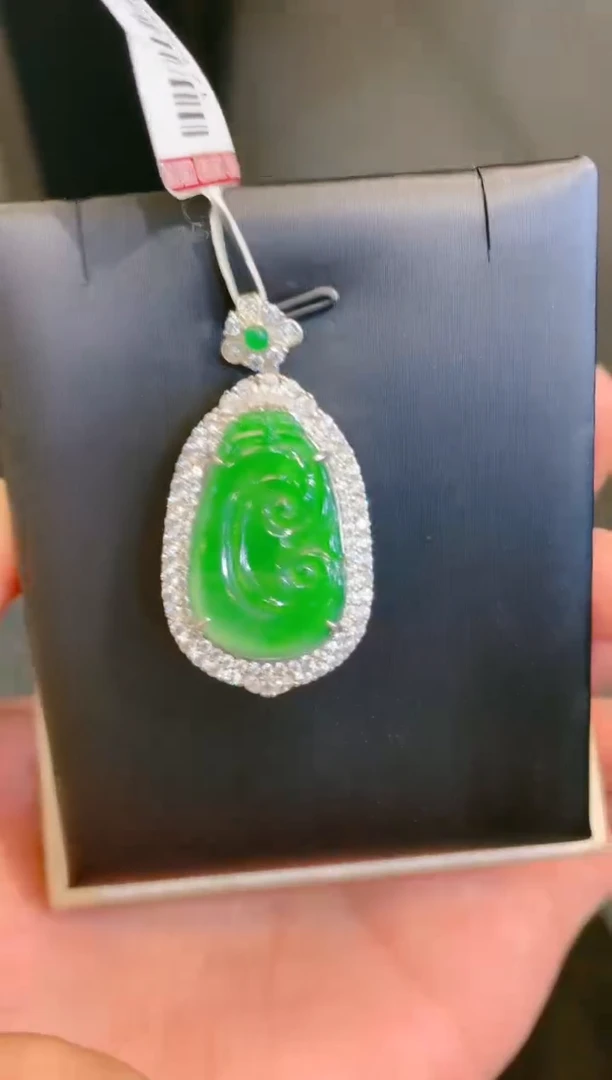 翡翠未镶嵌颈饰天然A货翡翠B2