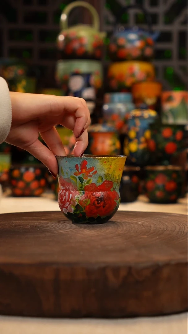 油画    釉下彩   杯子
