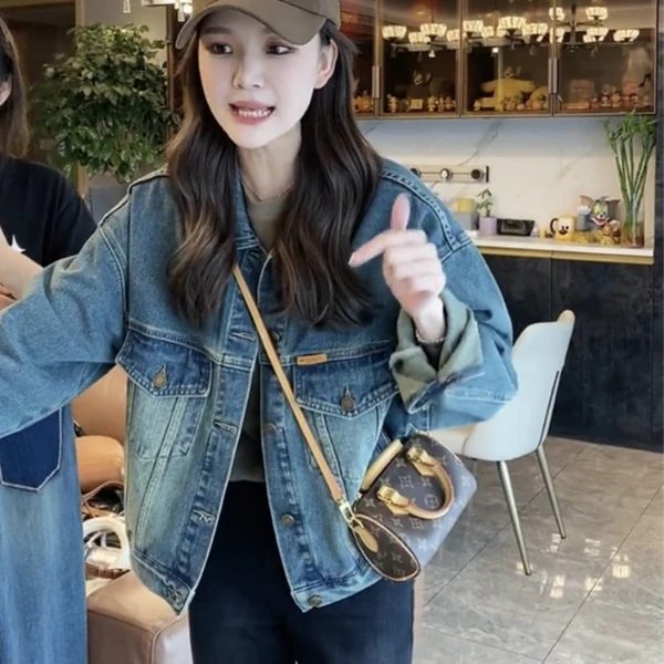 港味短款网红牛仔外套女2025秋装新款设计感小大学生正肩连帽外套