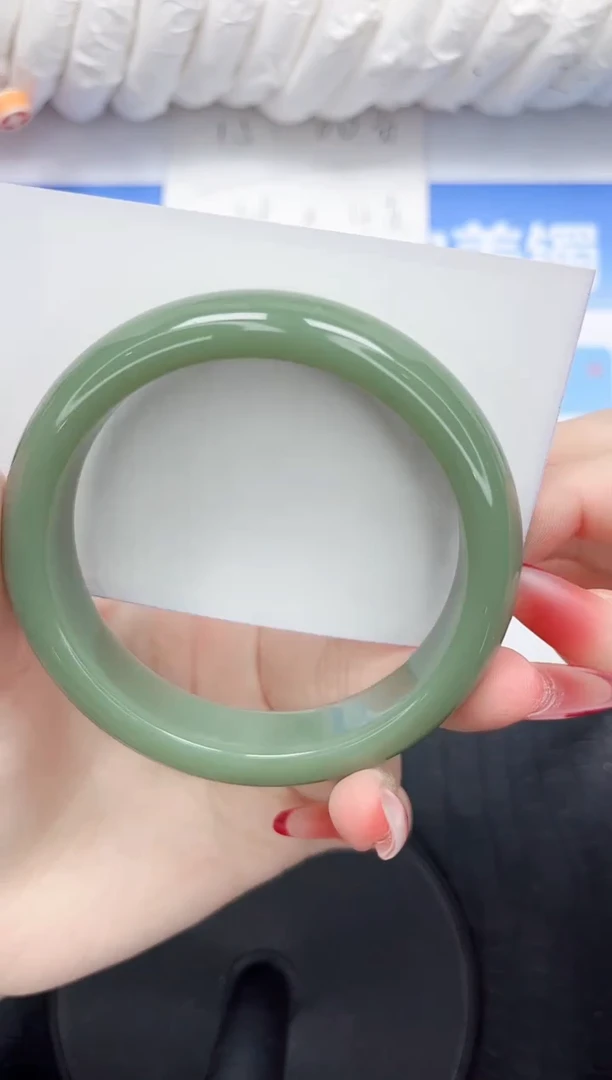 石英质玉手镯未镶嵌7-60