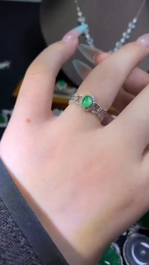 吊坠(不含链)18K金镶嵌翡翠戒指