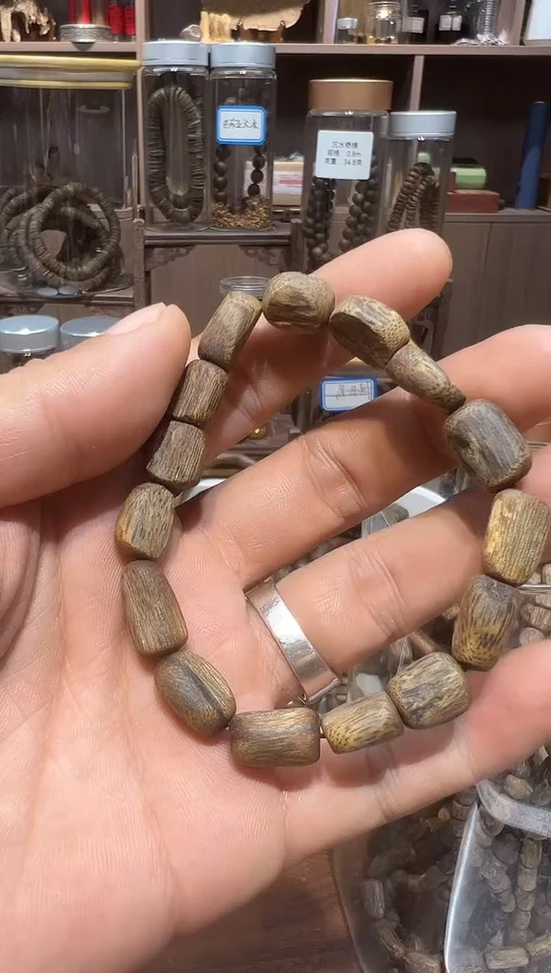 沉香沉香碎屑招***?沉香碎屑  张勺子二代 单圈