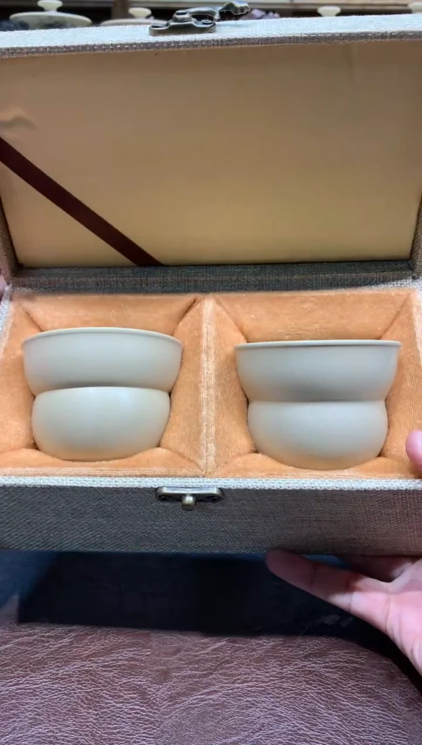 泥塑王宇白泥葫芦主人杯一对