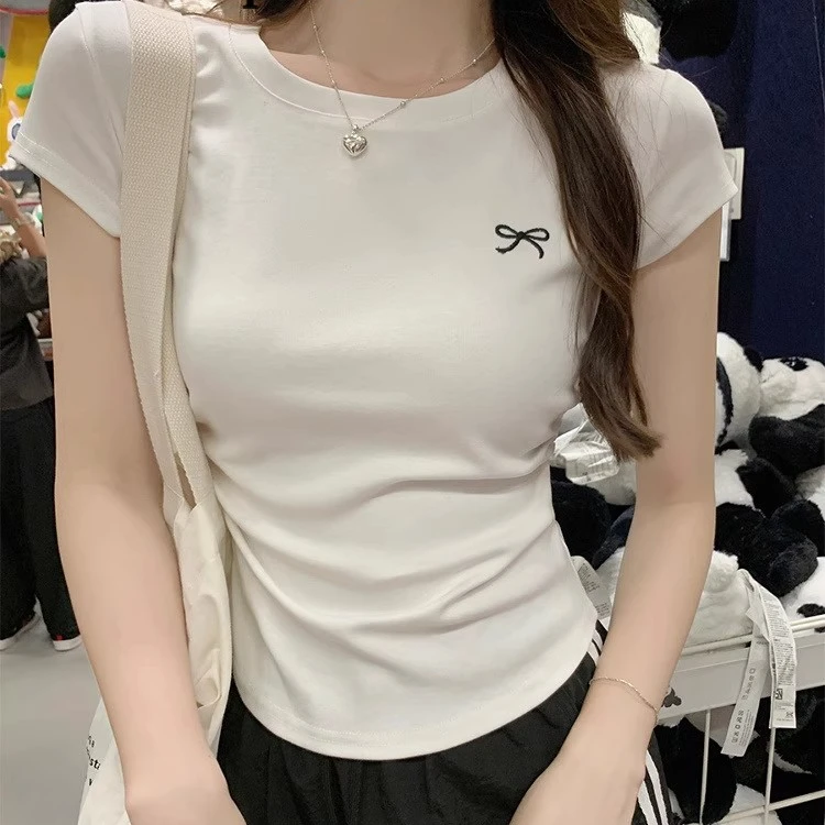 洋气休闲蝴蝶结刺绣正肩圆领短袖T恤女夏季褶皱收腰修身短款上衣