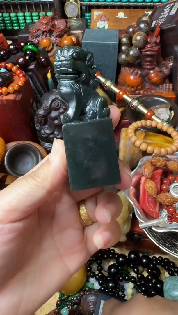 未镶嵌和田玉摆件主播推荐：一物一拍，讲解为准！