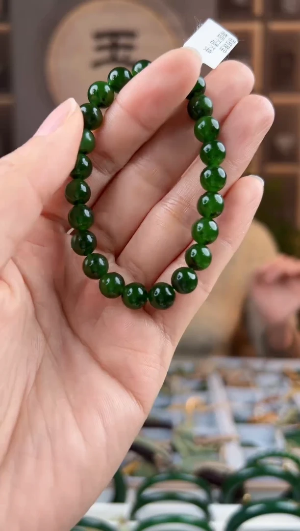 颈饰未镶嵌和田玉拍一发一，拍一发一