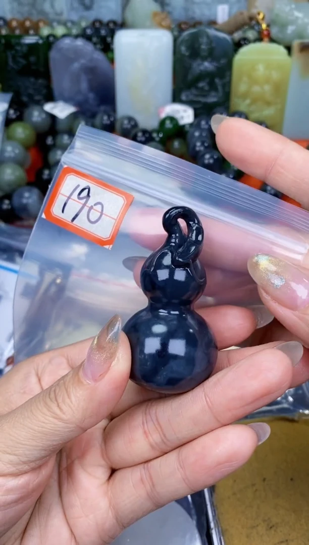 颈饰未镶嵌和田玉和田玉