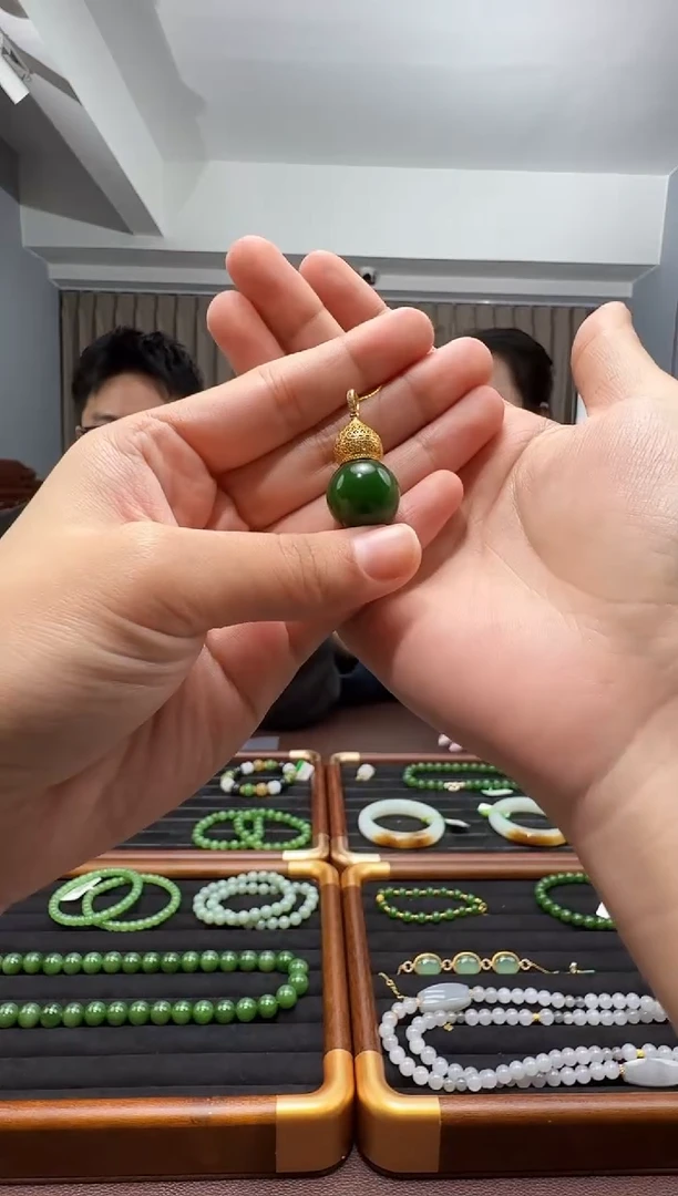 颈饰18K金镶嵌和田玉61-575-11.9多样性拍一发一