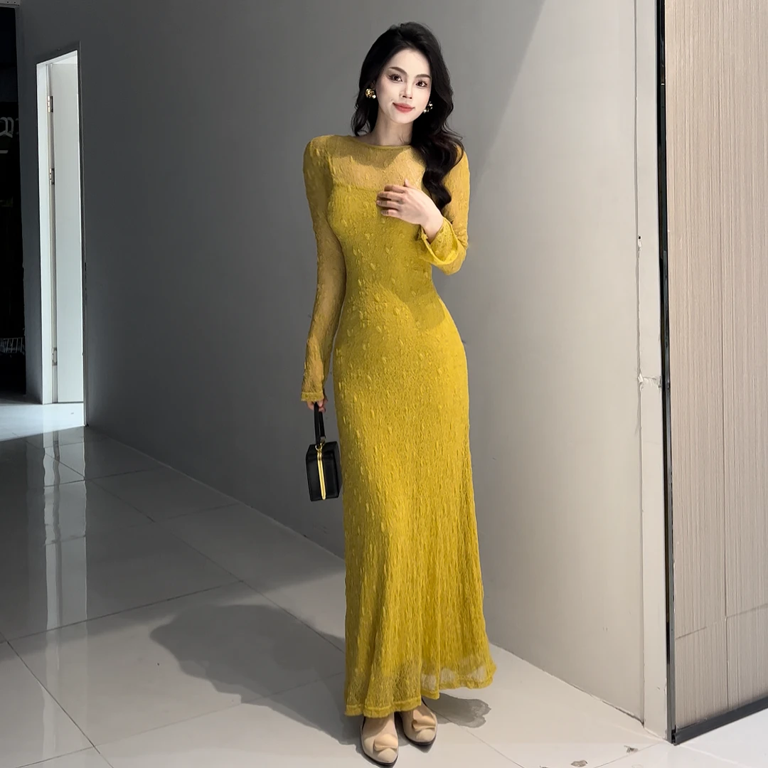 气质时髦蕾丝微透镂空长款连衣裙女收腰显瘦加同色系打底两件套