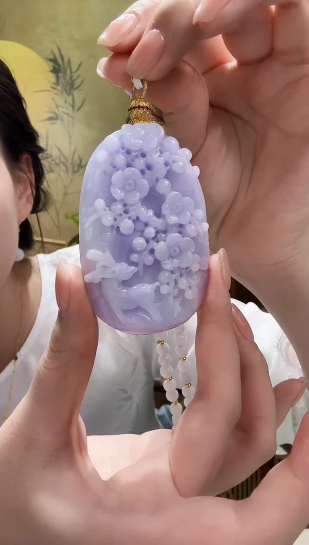 颈饰未镶嵌翡翠吊坠