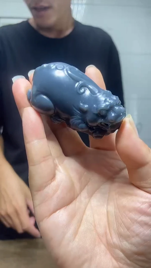 和田玉未镶嵌把件1