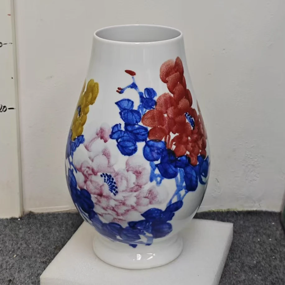 景德镇花开富贵福筒樽瓶