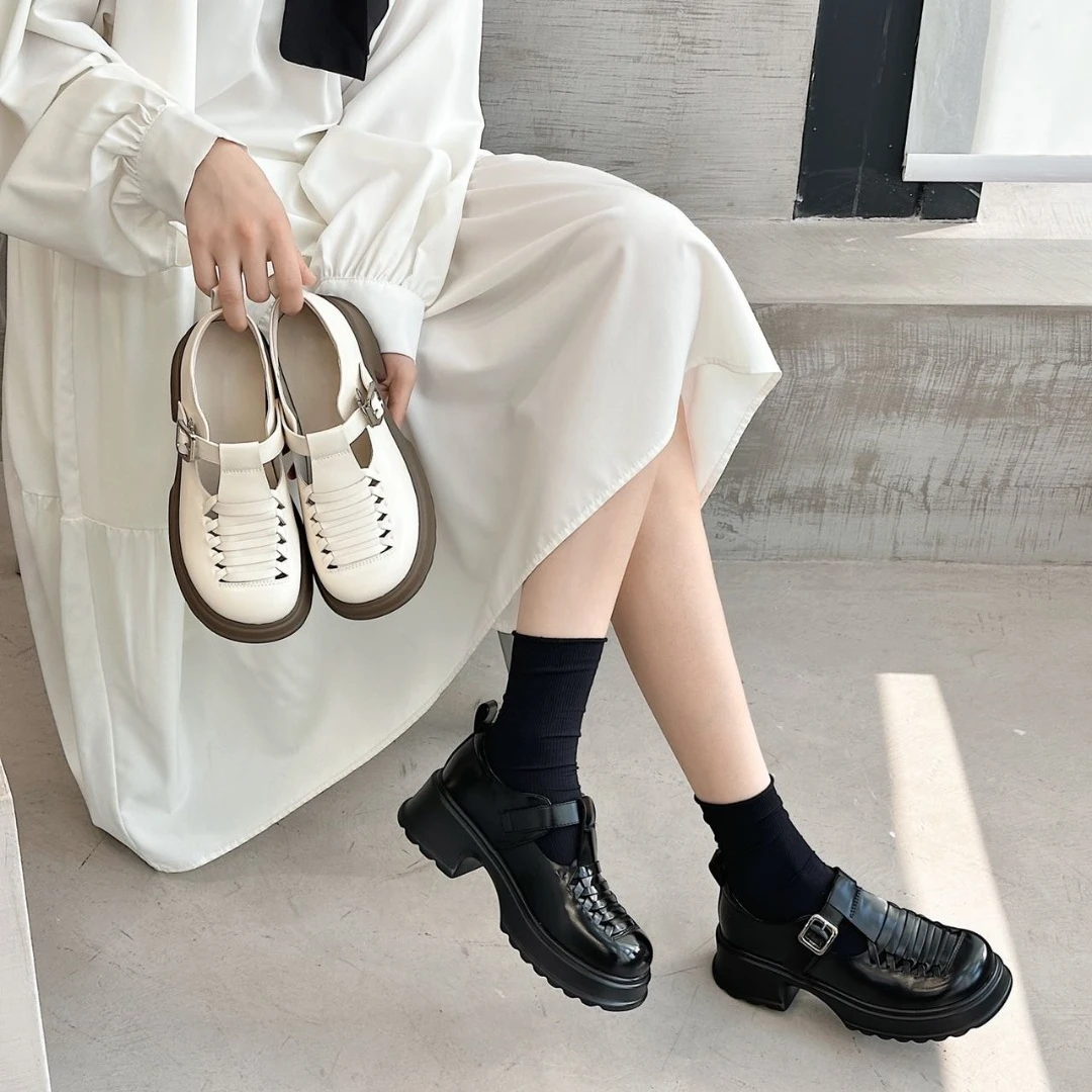 TALIA特丽雅时尚百搭休闲真皮厚底英伦风圆头罗马凉鞋88537017