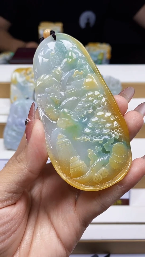 翡翠未镶嵌颈饰翡翠A货